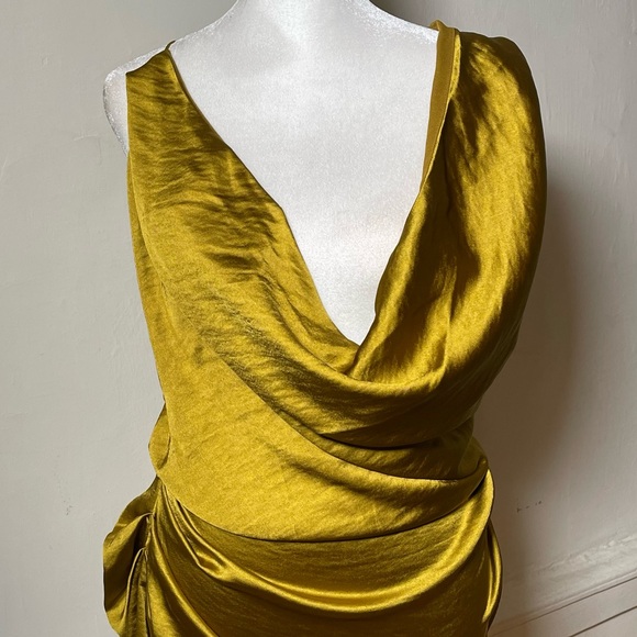 PRETTY LITTLE THING x Naomi Campbell Extreme Cowl Bodycon Dress - Picture 3 of 10